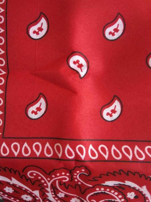 Lenço com cornucópias - Bandana - Cores e Quantidades Disponíveis