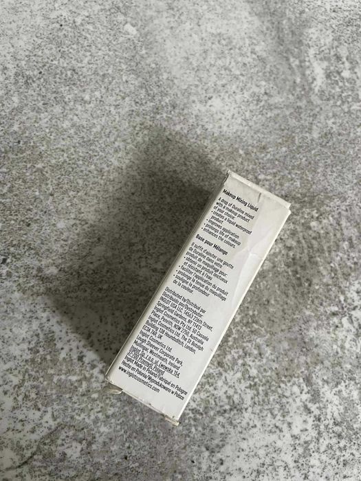 Inglot duraline  do mieszania płynnych kosmetyków