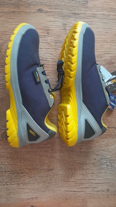 Buty robocze nowe.