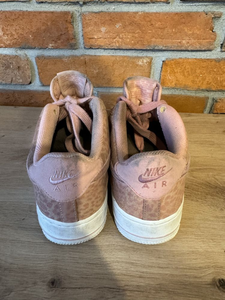 Buty Nike Air Force 1 LV8 GG 38,5 24 cm