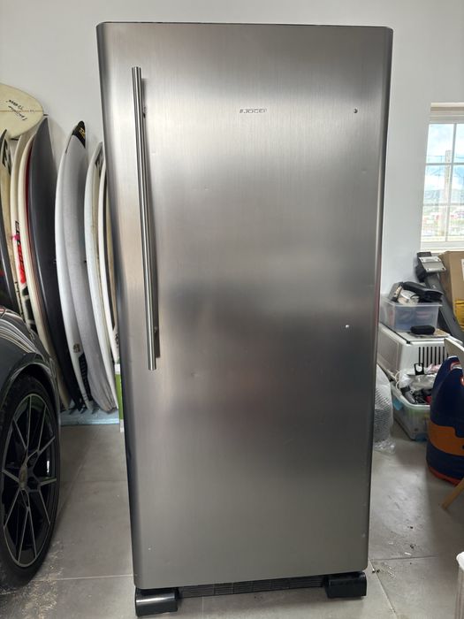 Congelador vertical marca Jocel