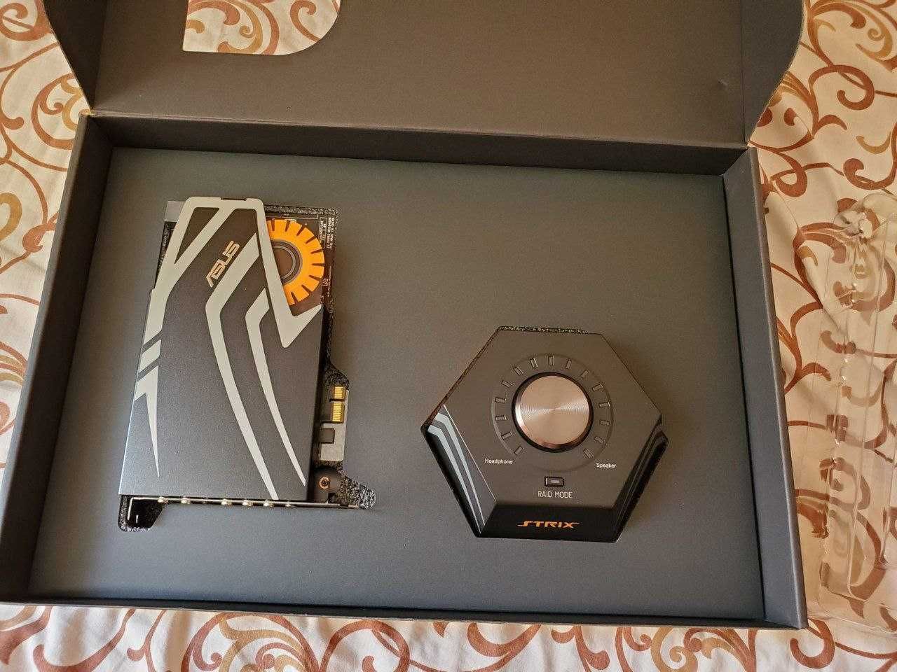 Продам звуковую карту ASUS Strix Raid PRO