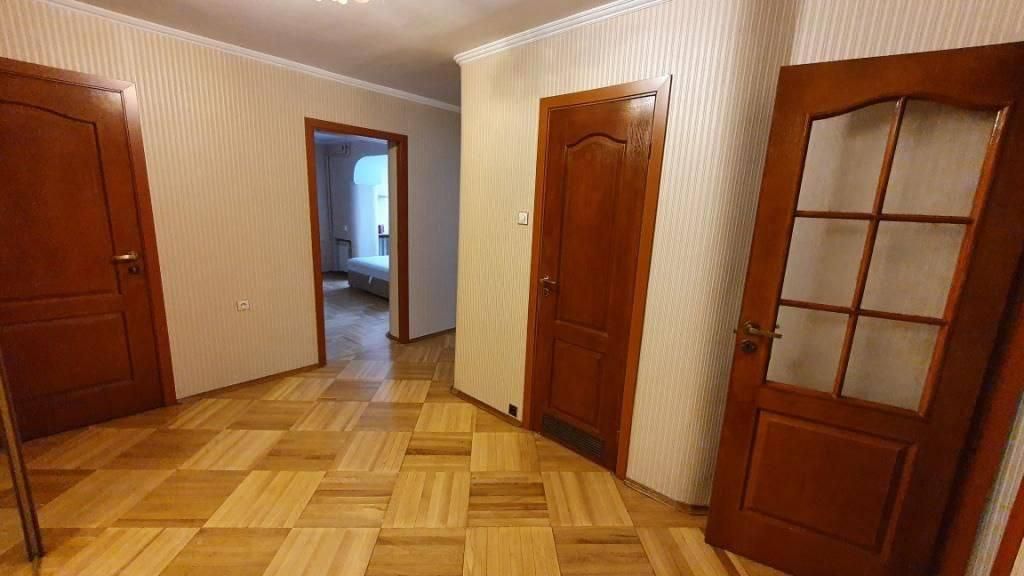 Продам 3-кімнатну кватиру в центрі, вулиця лабараторна 14 AM