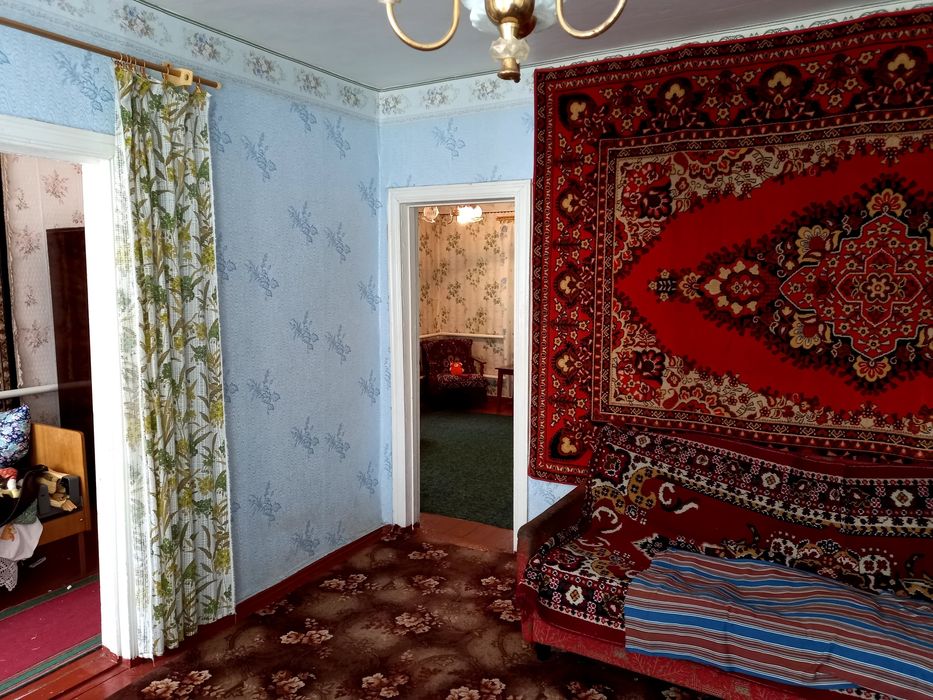 Продаж булинку та земельної ділянки