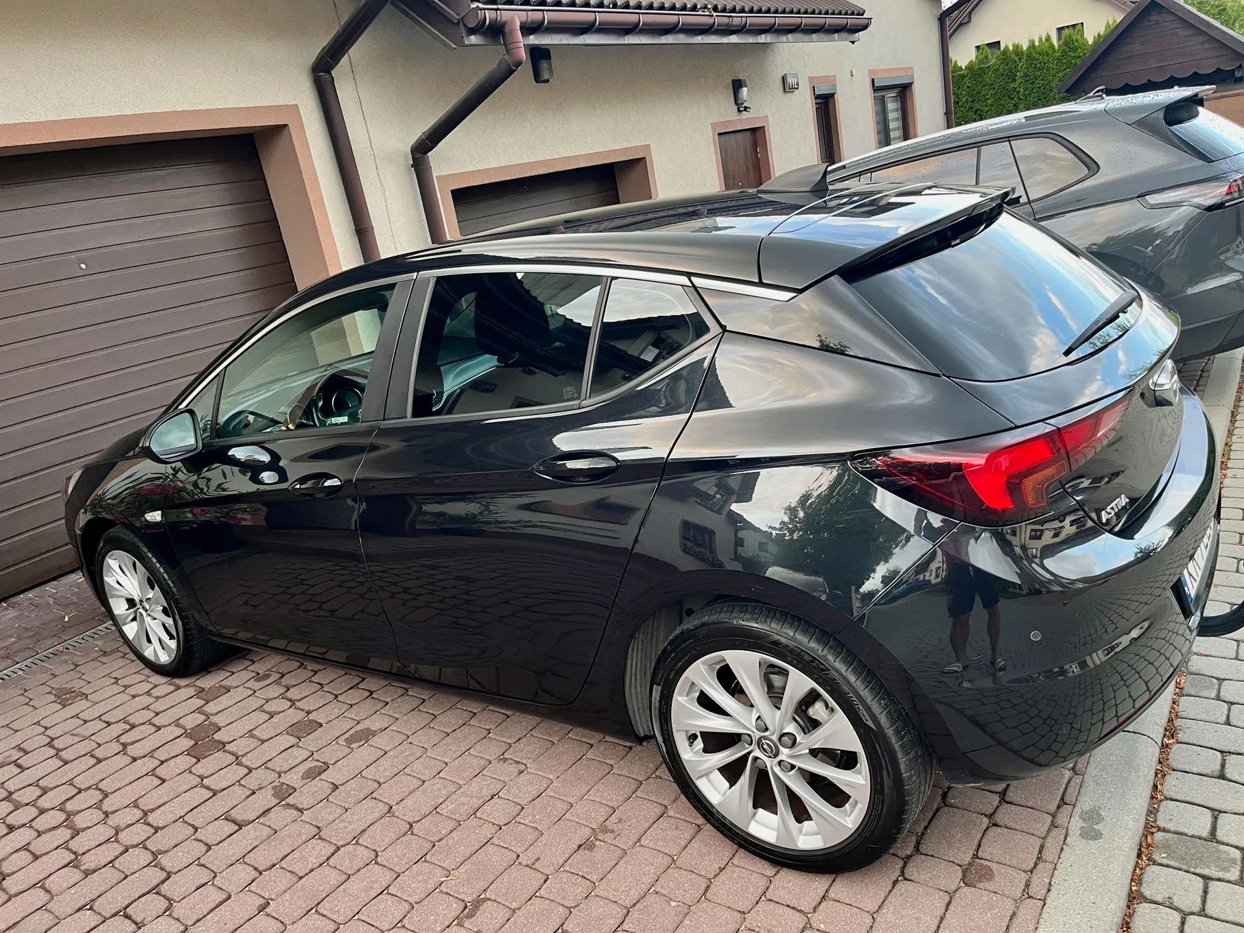 Opel Astra Model 2016, bezwypadkowy, bogate wyposażenie, nowe sprzęgło i dwumasa