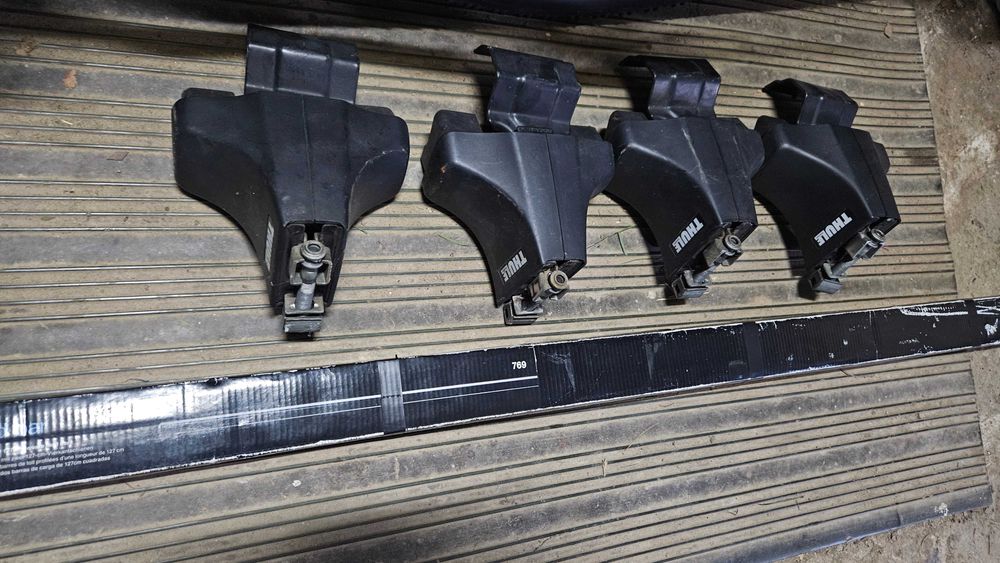 Bagażnik bazowy dachowy Thule Fiat Bravo II 2007-14