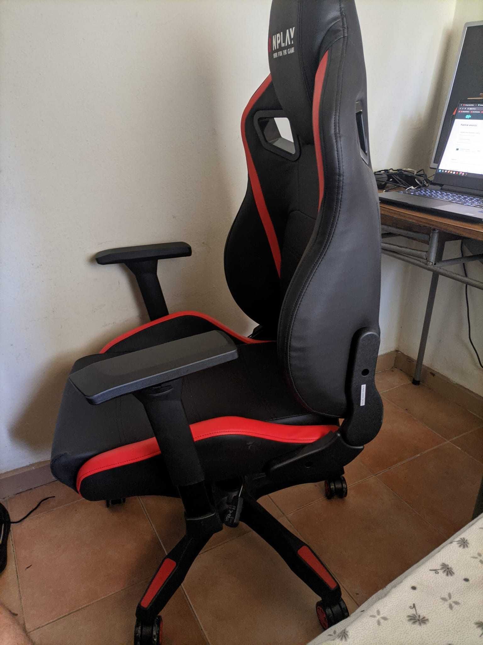 Cadeira gamer pouco tempo de uso.