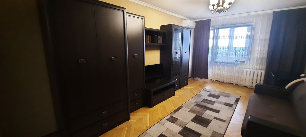 Однокімнатна 40 м кв. Дорогожичі, Сирець