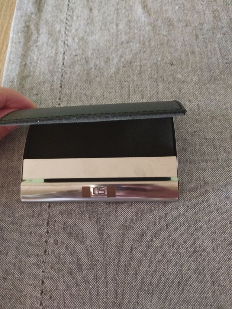 Oddam torbę na laptopa
