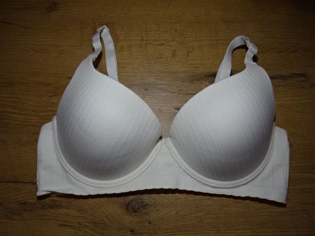 Primark biustonosz kremowy przez głowę 85 C