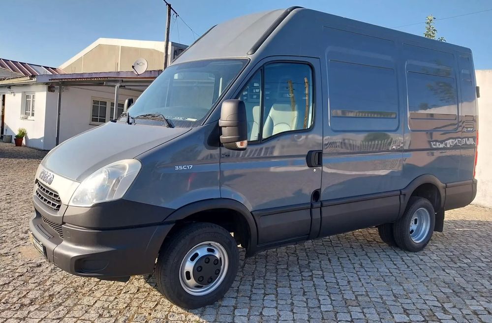 Iveco DAILY 35C17  170CV