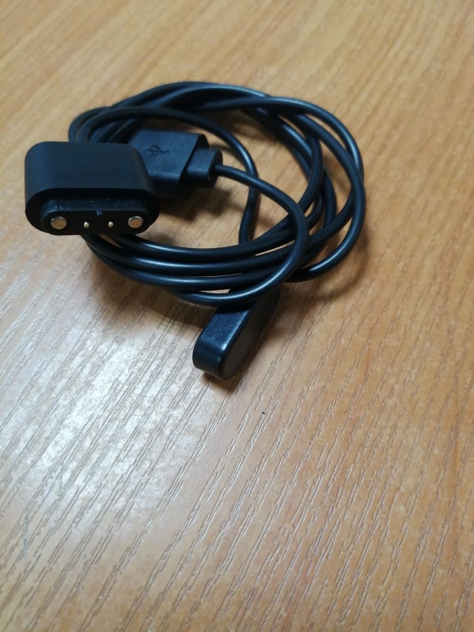 USB кабель -зарядное , для  СМАРТ ЧАСОВ