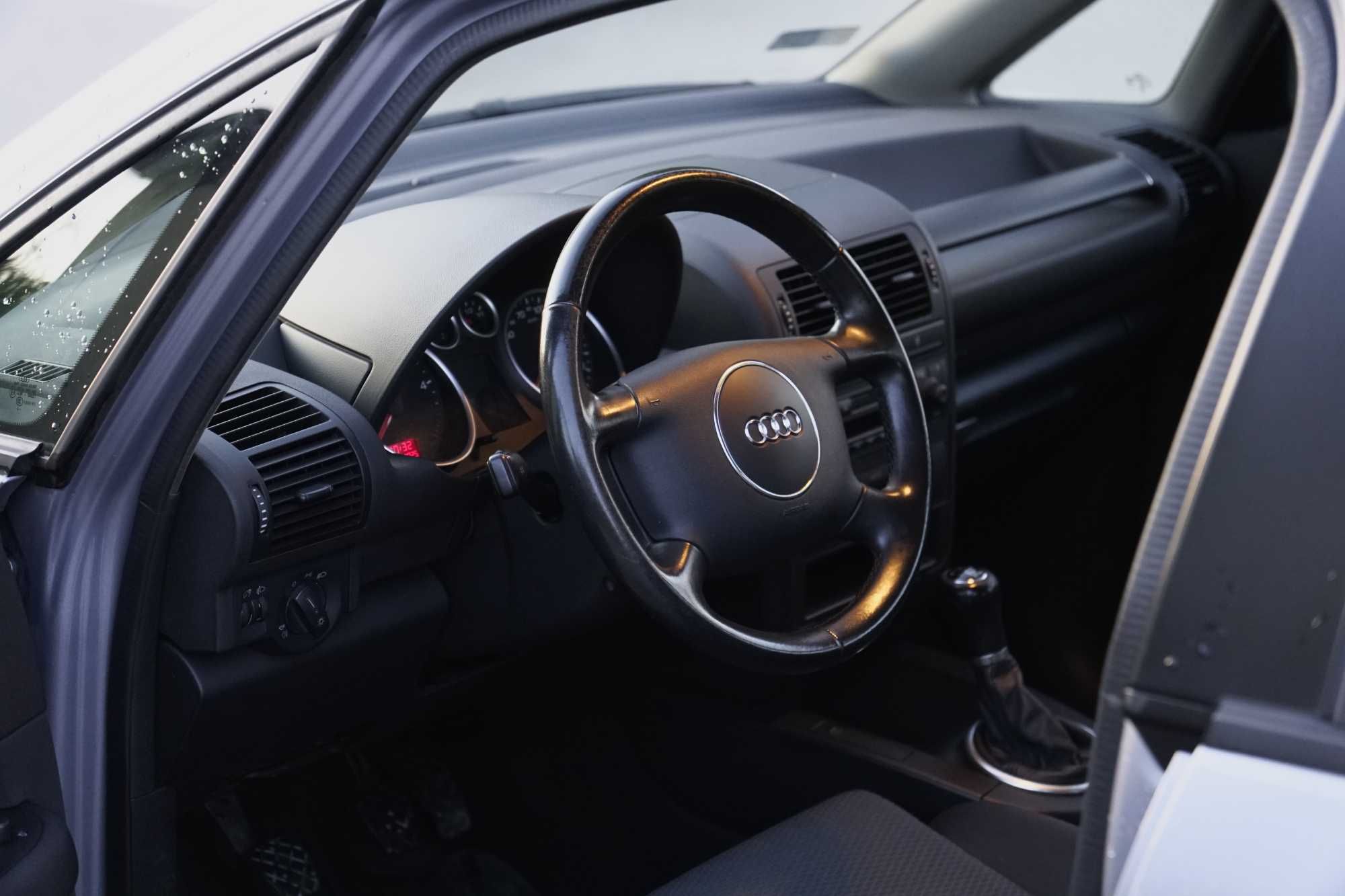 Samochód osobowy AUDI A2 Ideał cała aluminium rok 2005 przebieg 213tys