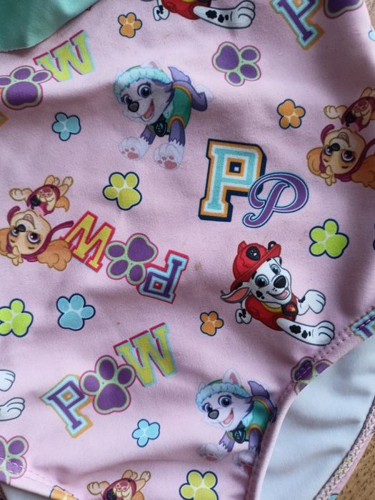 Stroje kąpielowe dla dziewczynki 98/104