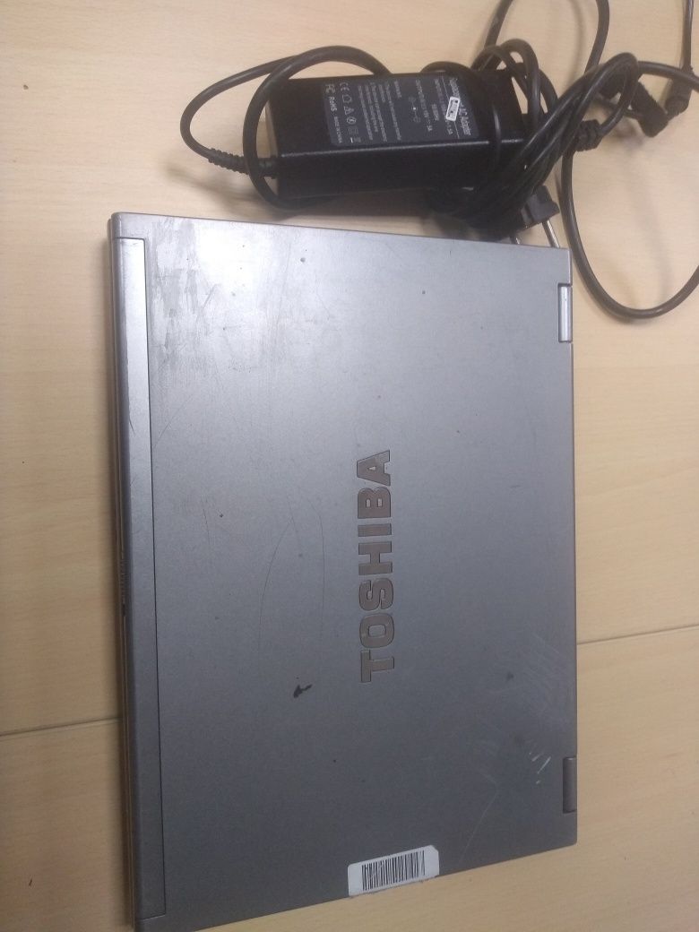 Laptop Toshiba Tecra M9-1CA rs232 uszkodzony