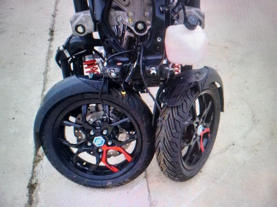 PIAGGIO MP400  sinistrada