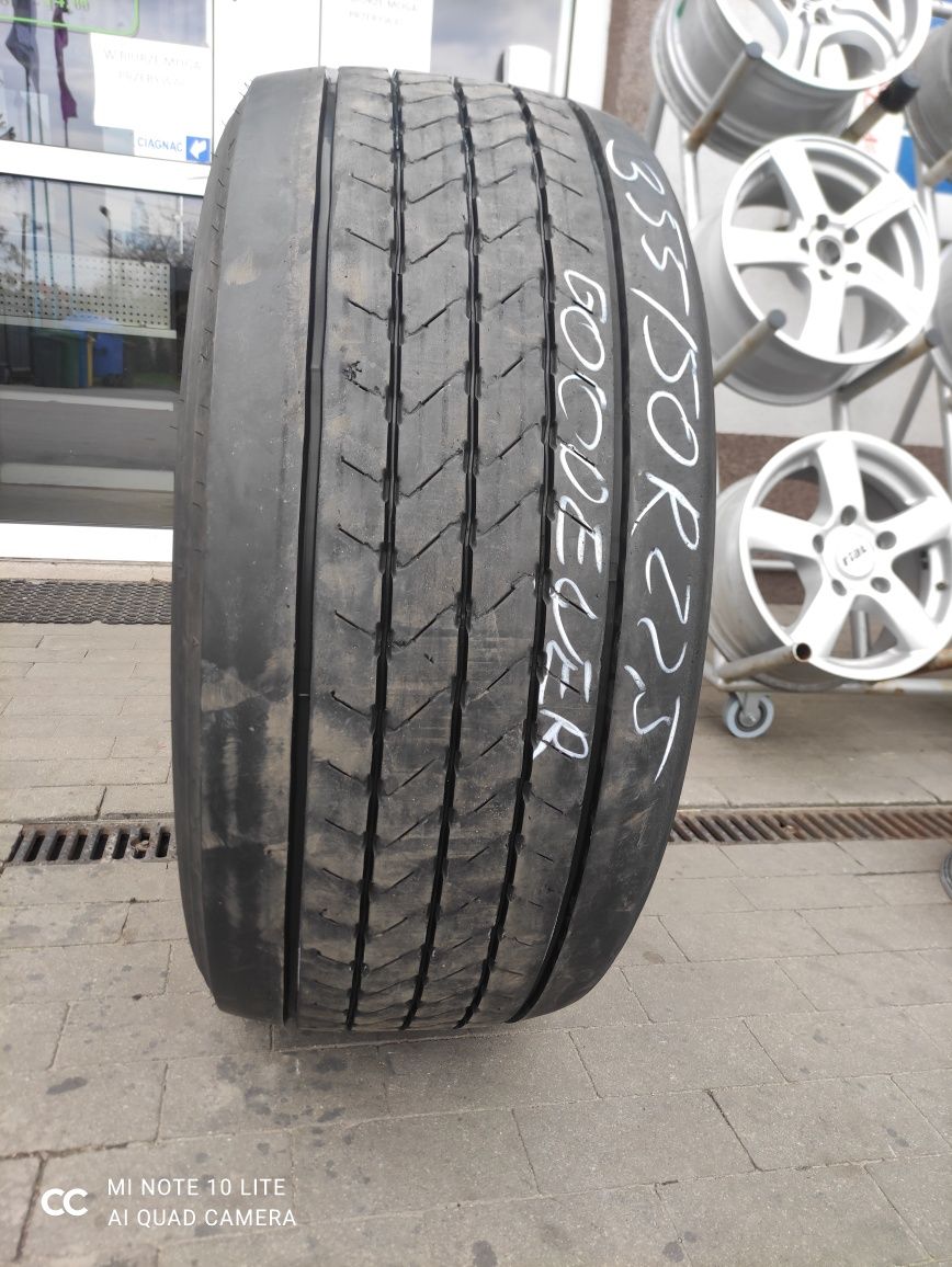 355/50R22.5 Goodyear KMAX S