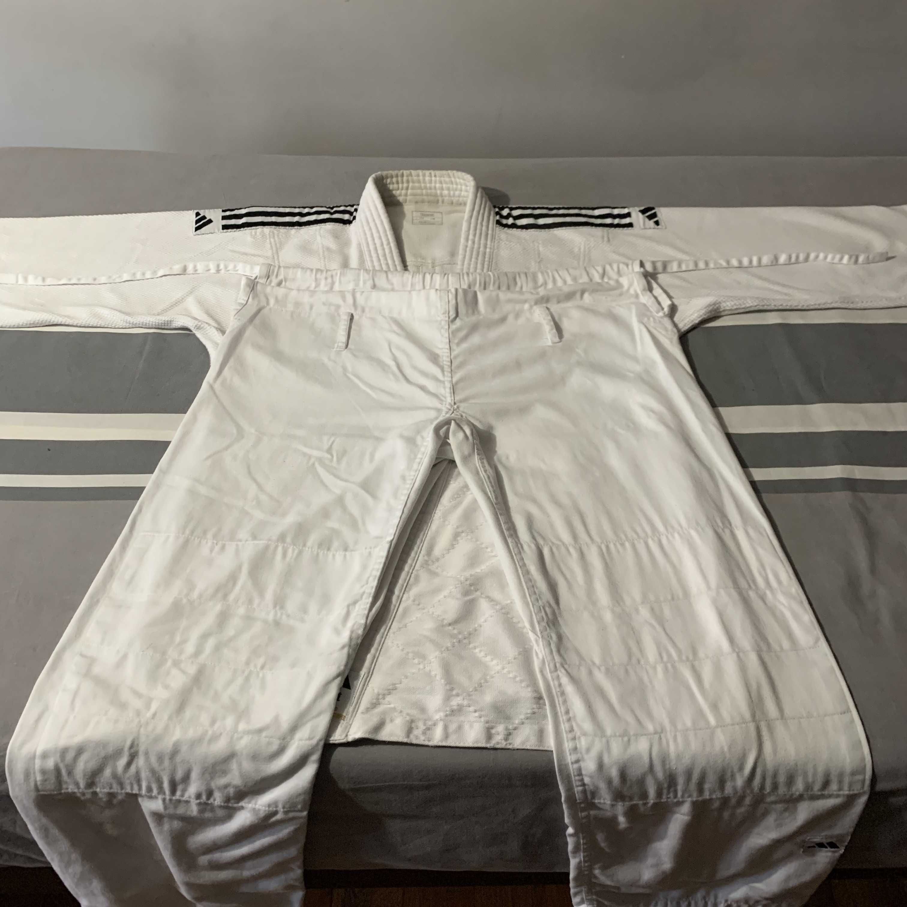 Kimono de JUDO ADIDAS Traning J500