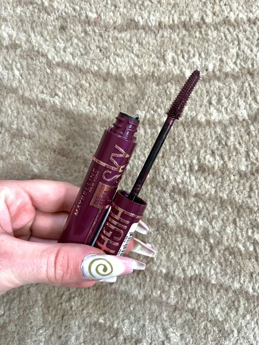 Maybelline New York Lash Sensational Sky High Burgundy Mascara