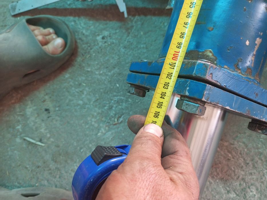 Гидроциліндр , маслоциліндр.