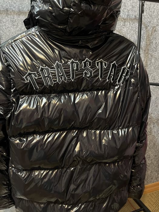 Зимова курточка trapstar