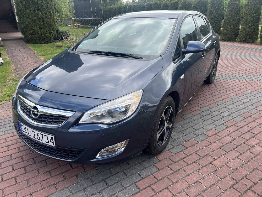 Sprzedam Opel Astra J 1.4 benzyna z gazem 1 właściciel w PL