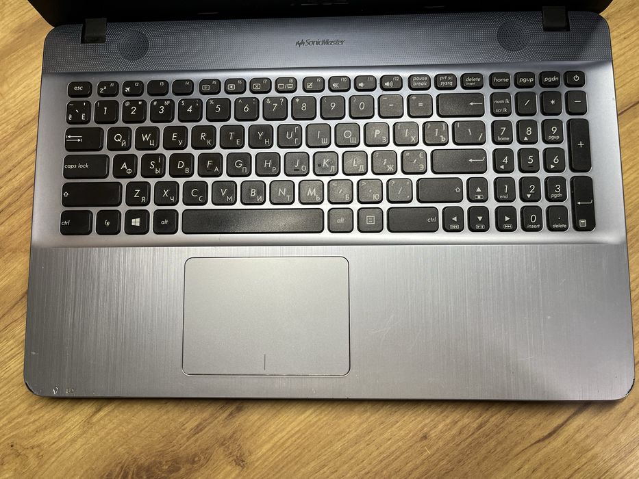 ASUS X541SC | Intel Pentium N3701 | SSD 224gb | 4 gb ОЗУ | NVIDIA 810M