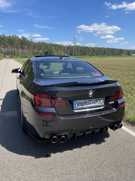 BMW F10 F11 Dyfuzor Dokładka Tylnego Zderzaka M-Pakiet Czarny Połysk