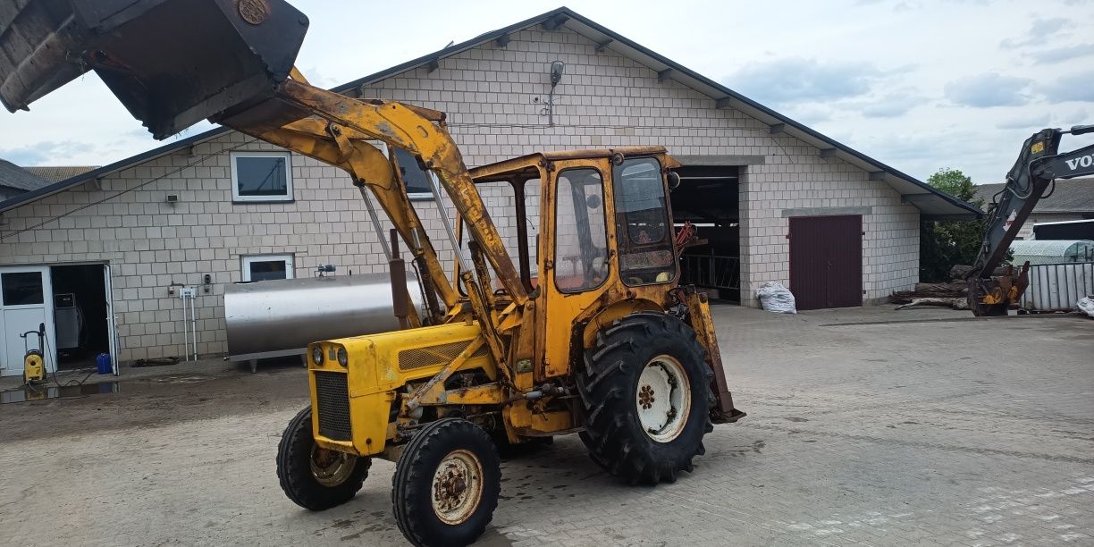 Koparka ładowarka case 590 super R Volvo cat jcb MF new Holland 4x4