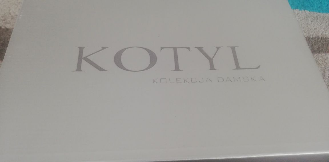 Buty kotyl perła ecru 38