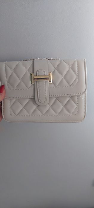 Beżowa torebeczka