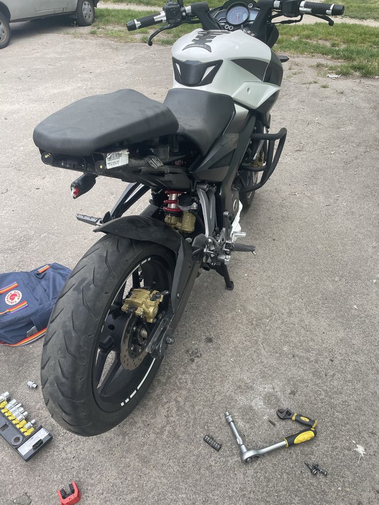 Продам мотоцикл bajaj pulsar ns200