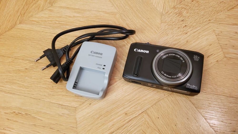Canon "PowerShot" SX 260 HS. Состояние нового.