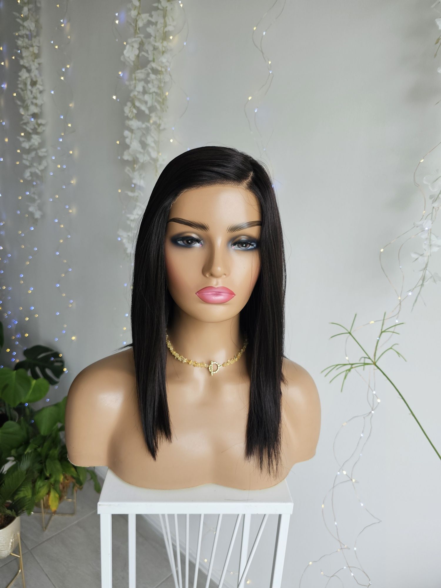 Peruka z rozmytą linią czoła Kama long bob 40 cm naturalny efekt