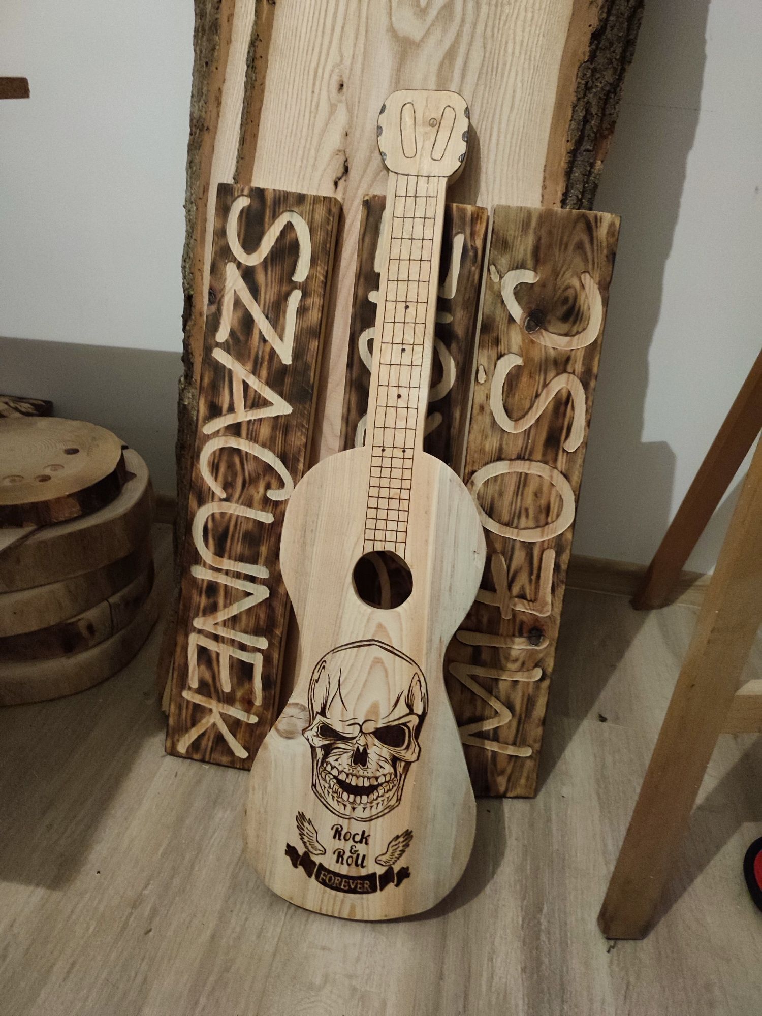 Prezent na urodziny Gitara ręcznie wypalana