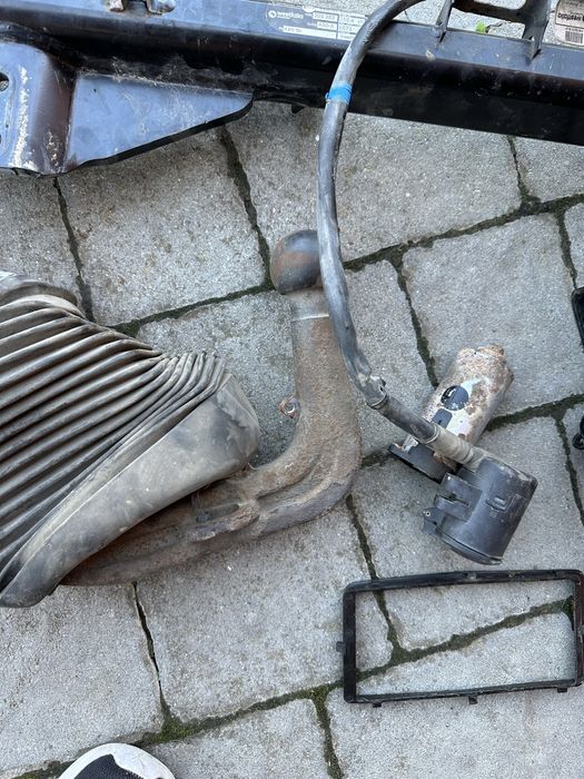 Фаркоп BMW 4 в зборі