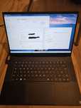 Razer Blade 15 RTX 2070 8GB i7 8750H 16GB RAM 477 GB NVMe laptop