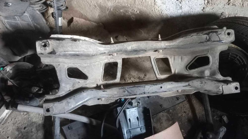Подрамник задний Jeep Renegade 15-23 FWD