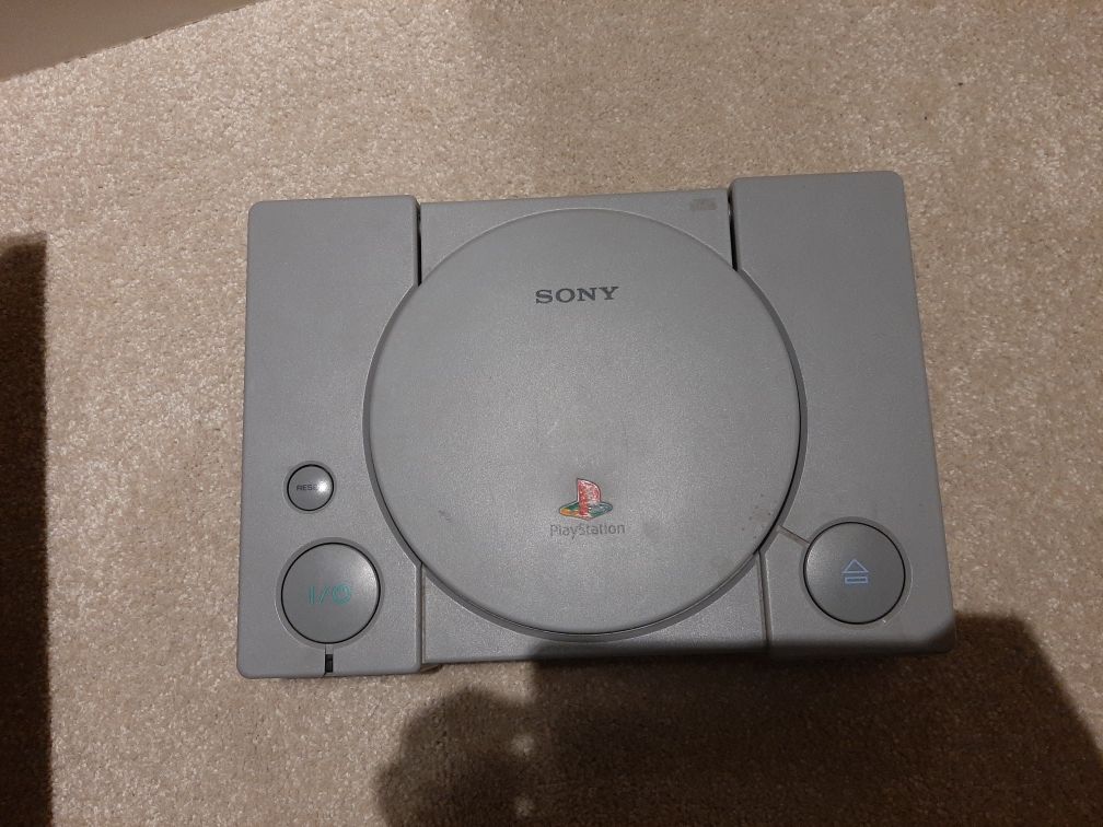 Playstation 1 com 1 comando