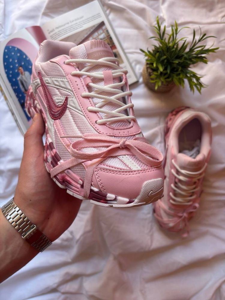 Nike Initiator Custom Pink