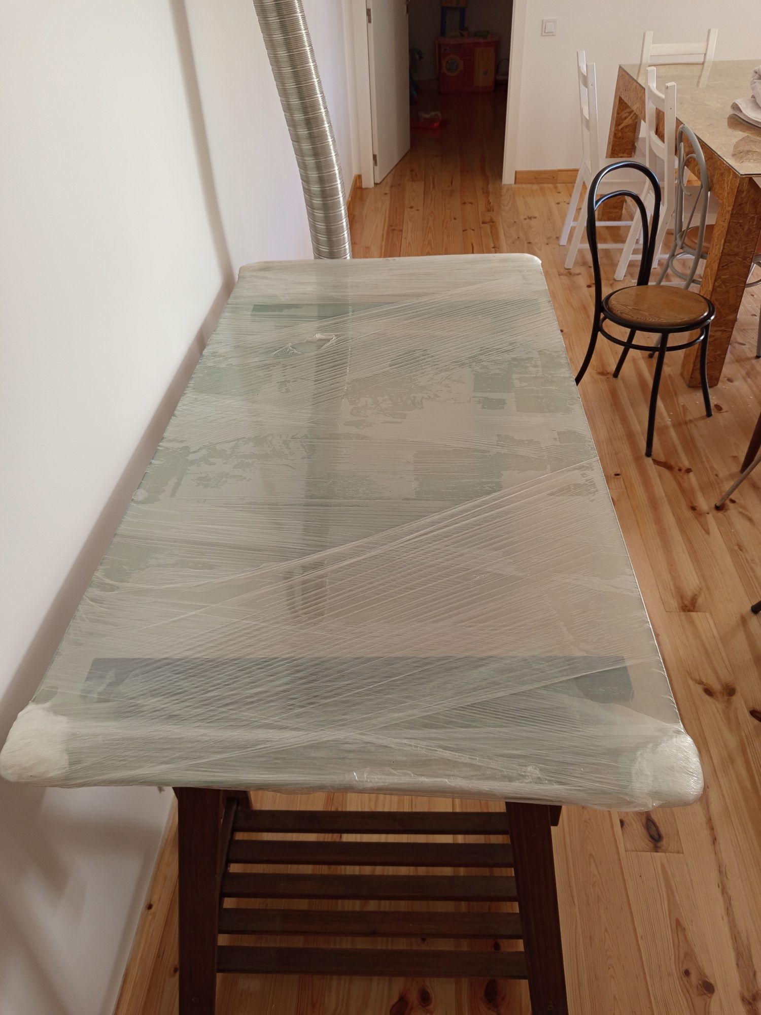Mesa de vidro impecável