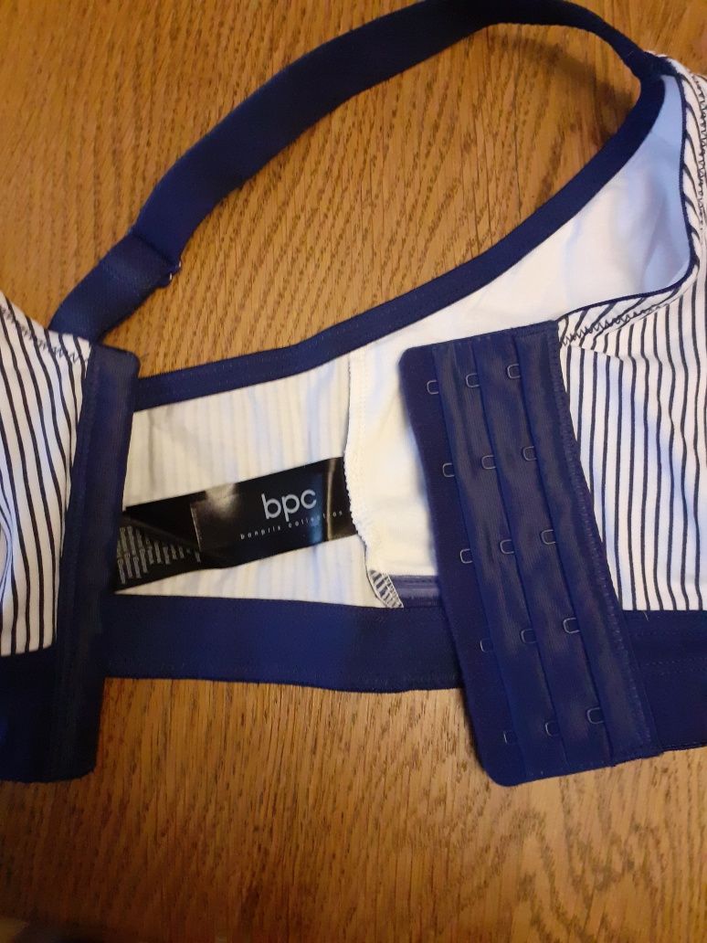 Biustonosz Bonprix, 100C, zapinany z przodu