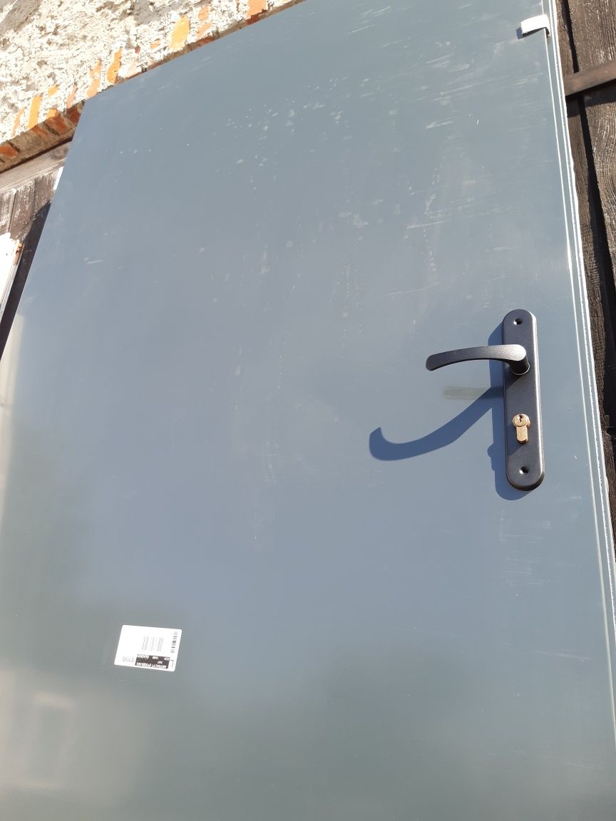 Drzwi zewn. sz110x205w prawe i lewe
