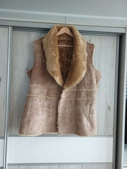 Kamizelka skórzana z futerkuem. Rozmiar L