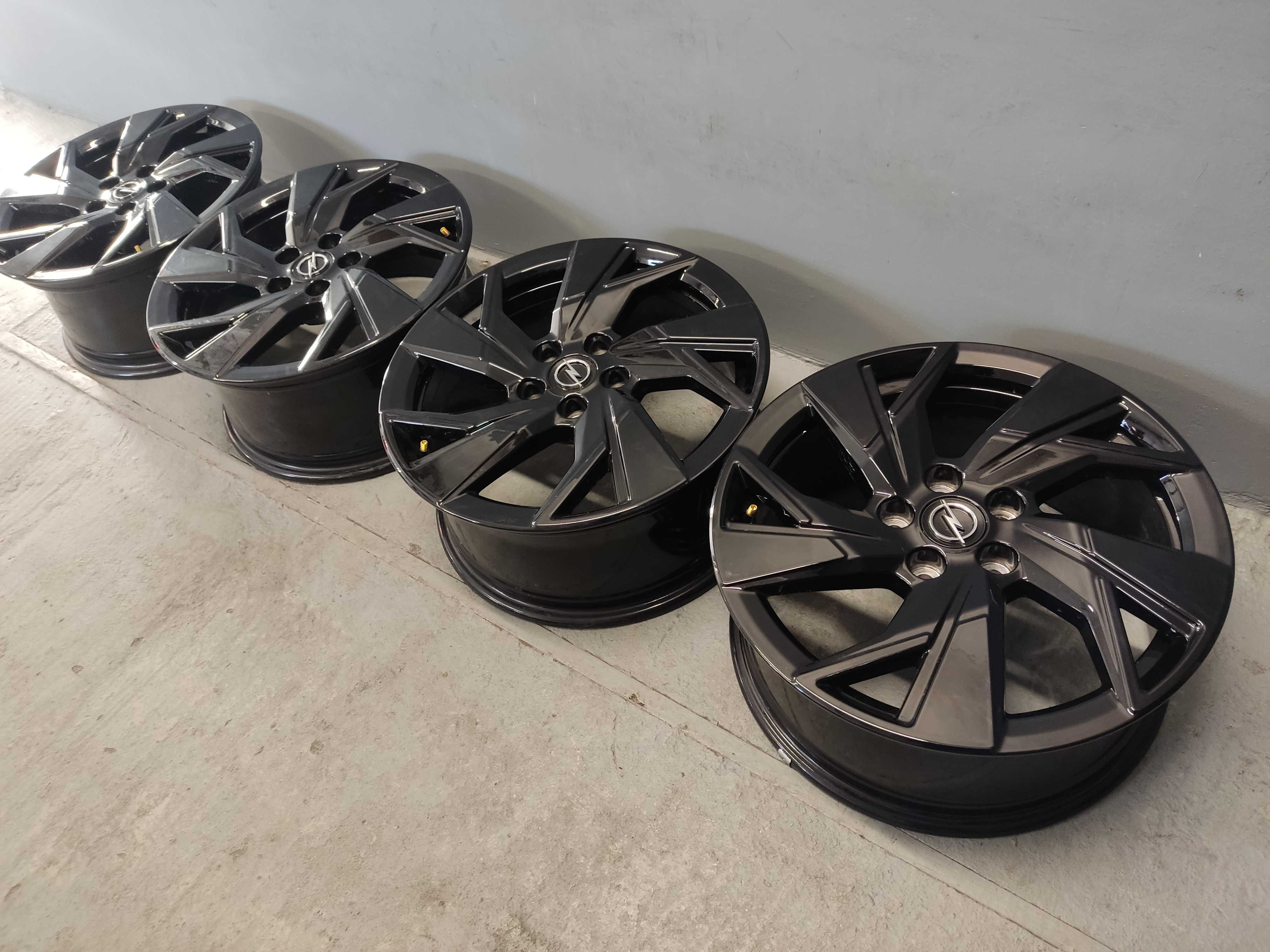 Felgi alu 17 Opel Astra L Combo Peugeot 308, 5x108, NOWE, 7,5j et 44