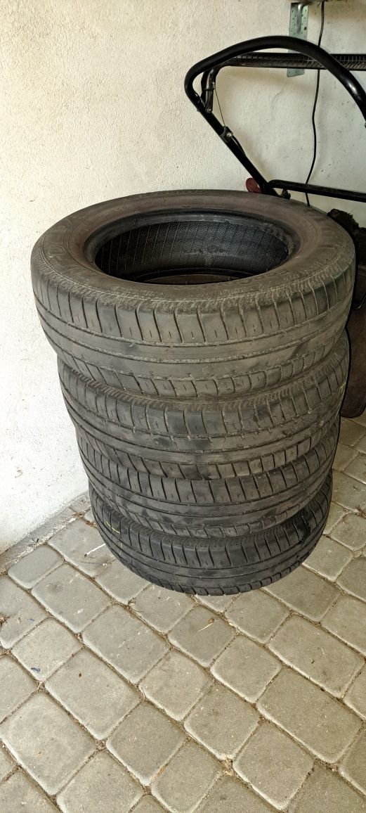 Opony letnie Fulda 185/65 R15 używane komplet