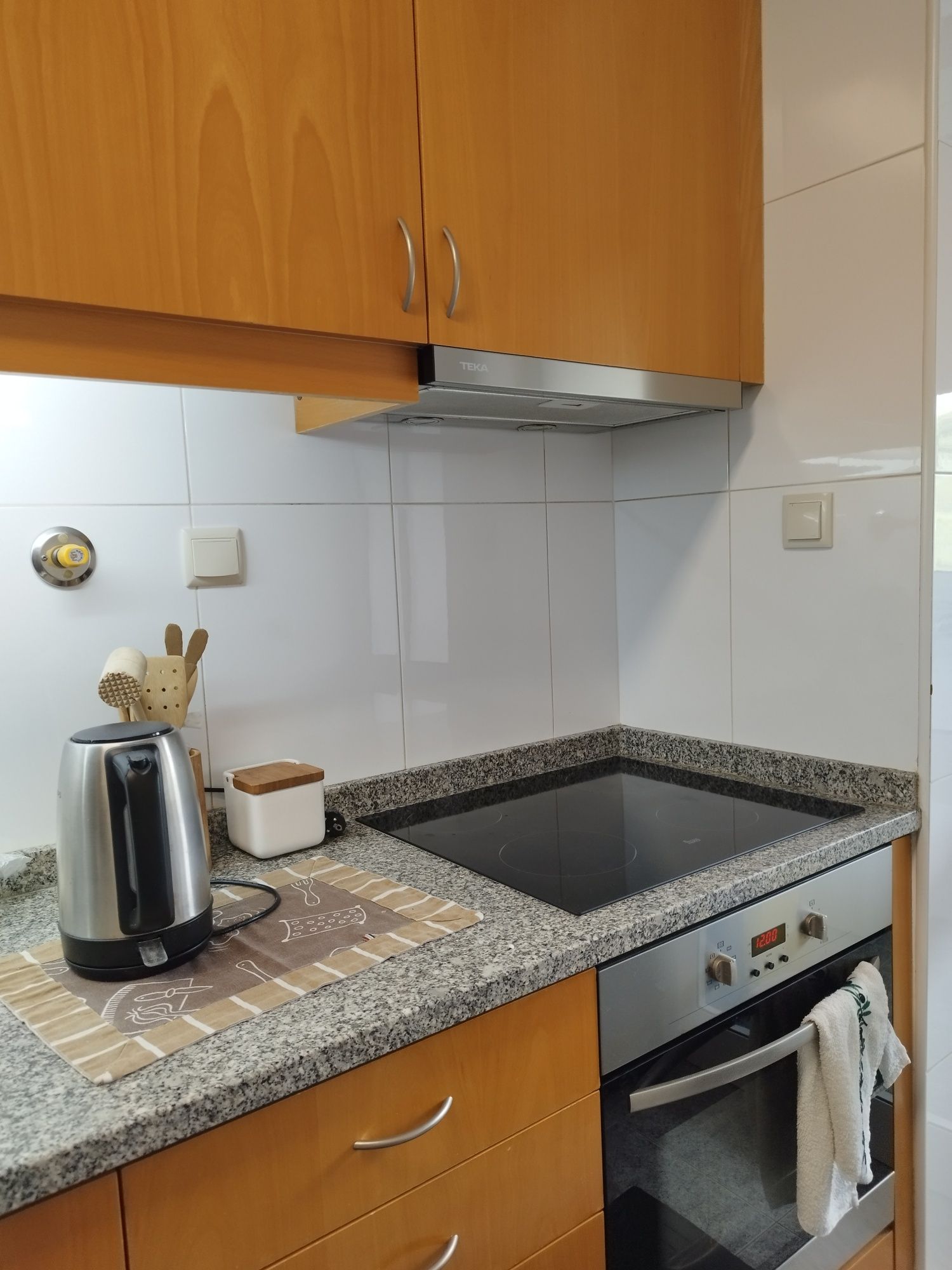 Móvel cozinha com mármore