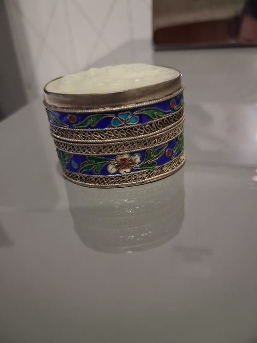 Caixa antiga decorativa em metal esmaltado – estilo cloisonné com tamp