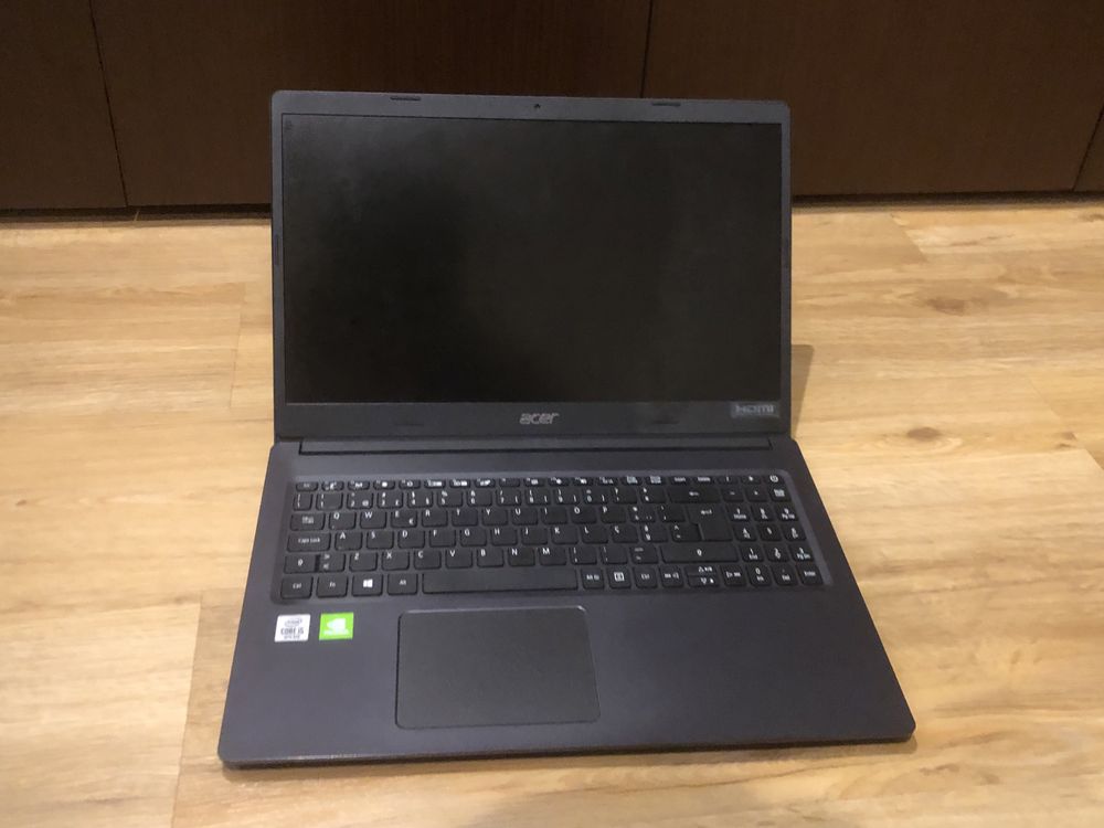 Portátil Acer Extensa 15 EX215-53