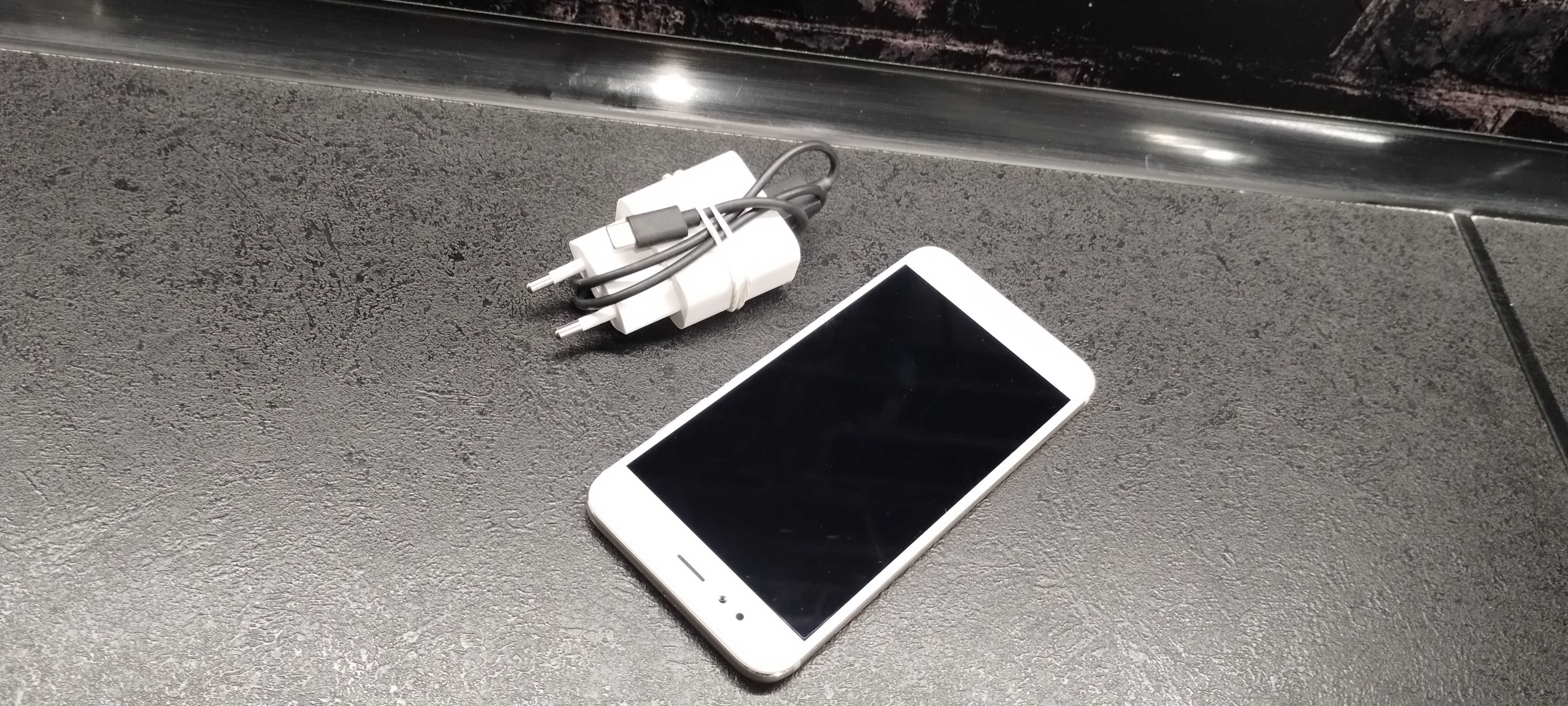 Xiaomi Mi A1  Używany, stan idealny